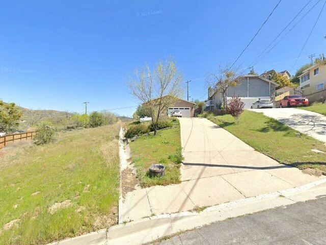 House image located at Lake Hughes, CA 93532