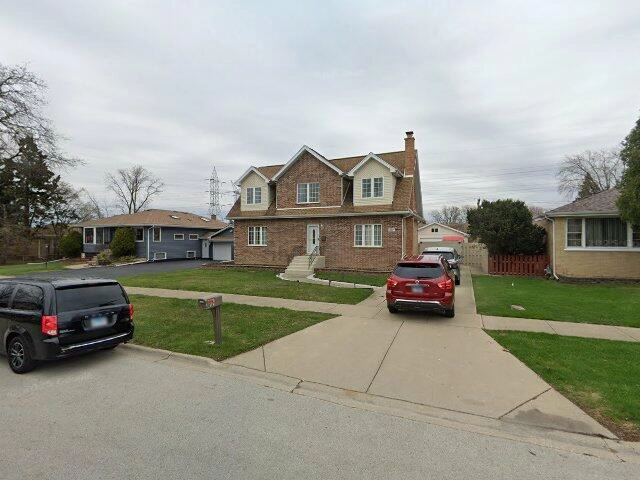 House image located at Burbank, IL 60459