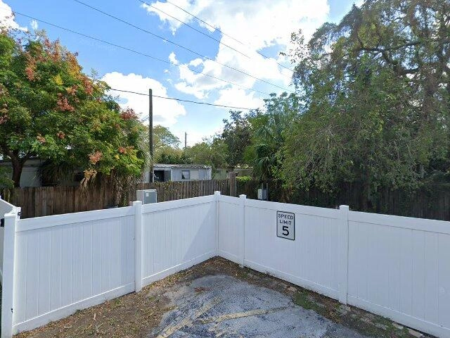 House image located at Joliet, IL 60433