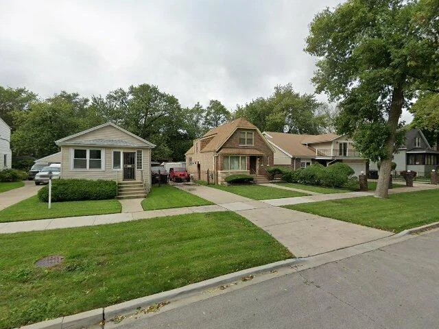 House image located at Chicago, IL 60643