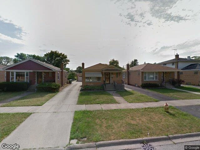House image located at Dolton, IL 60419