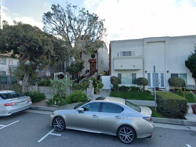 House image located at Huntington Beach, CA 92648