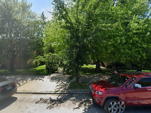 House image located at Chicago, IL 60617