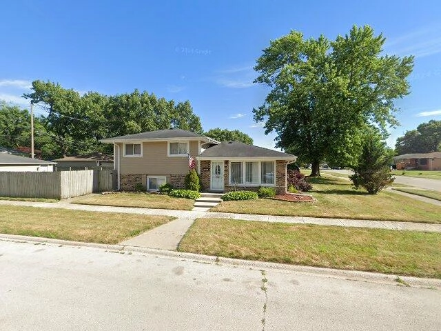 House image located at Dolton, IL 60419