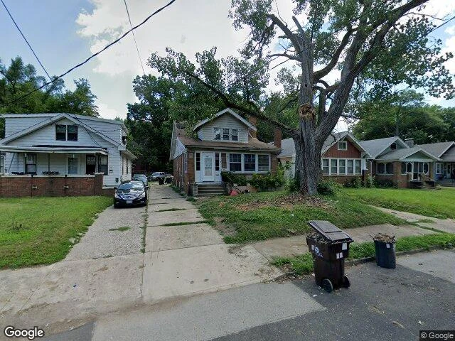 House image located at Peoria, IL 61603