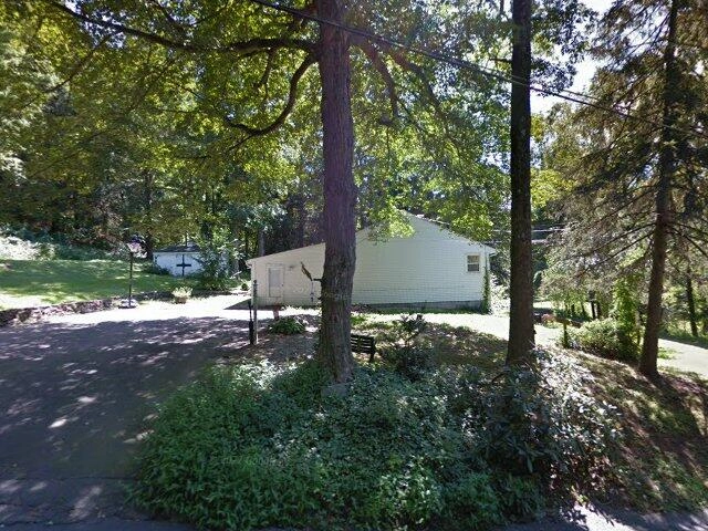 House image located at Higganum, CT 06441