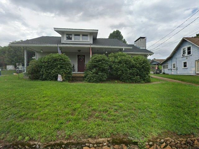 House image located at Canton, NC 28716