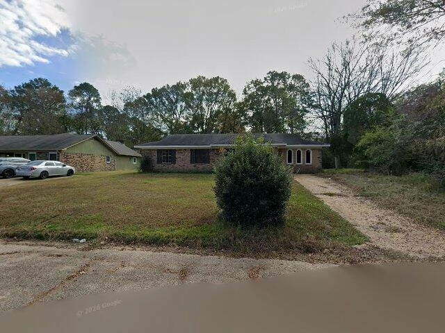House image located at Jackson, MS 39209
