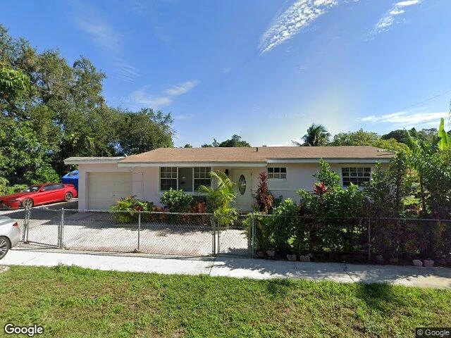House image located at Miami, FL 33162