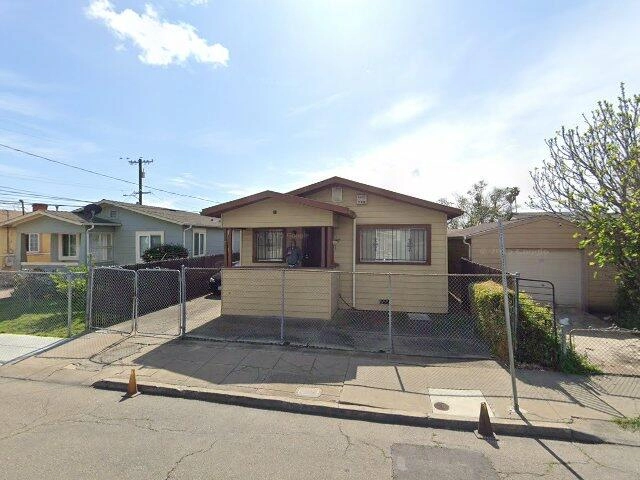 House image located at Oakland, CA 94621