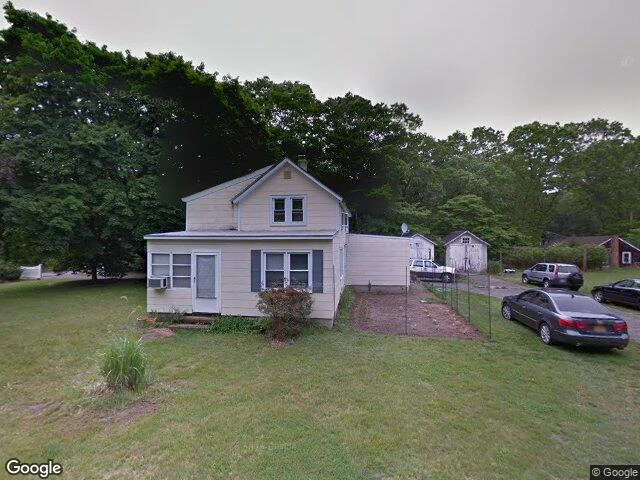 House image located at Manorville, NY 11949