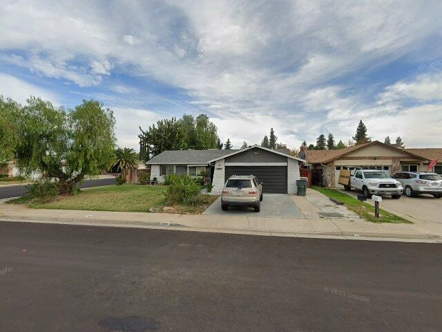 House image located at Clovis, CA 93612