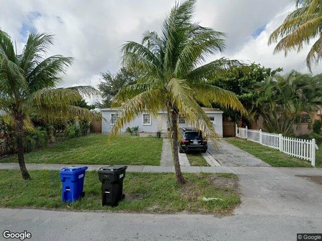 House image located at Miami, FL 33162