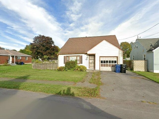 House image located at Syracuse, NY 13208