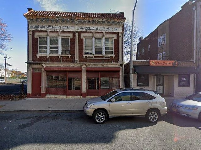 House image located at Bensenville, IL 60106