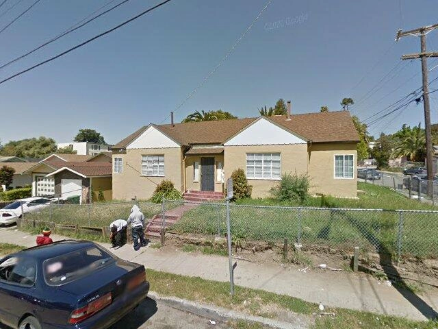 House image located at Oakland, CA 94605