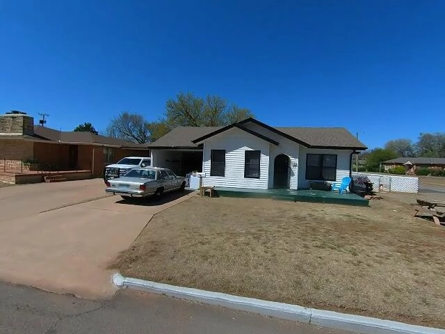 House image located at Croswell, MI 48422