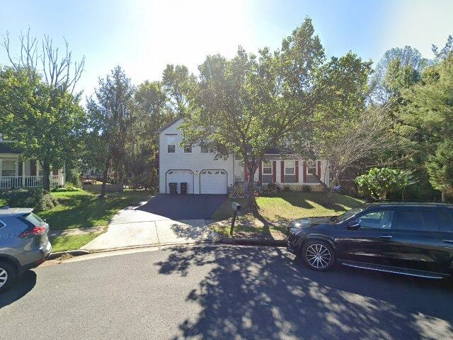 House image located at Centreville, VA 20120