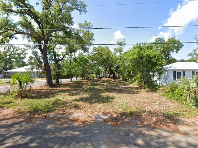 House image located at Panama City, FL 32401