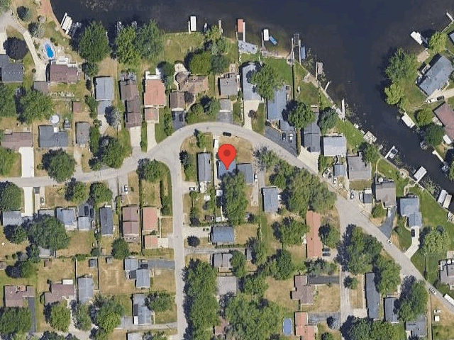 House image located at Waterford, MI 48329