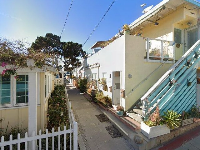 House image located at San Diego, CA 92109