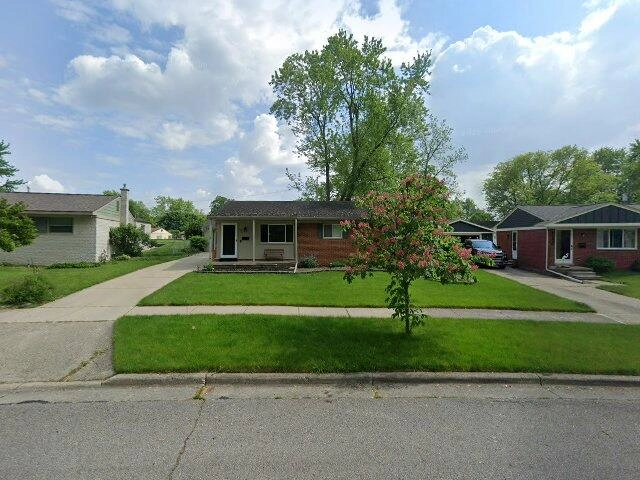 House image located at Saline, MI 48176