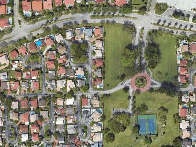 House image located at Miami, FL 33196