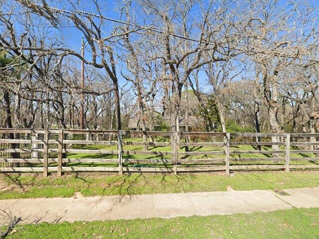 House image located at Arlington, TX 76017