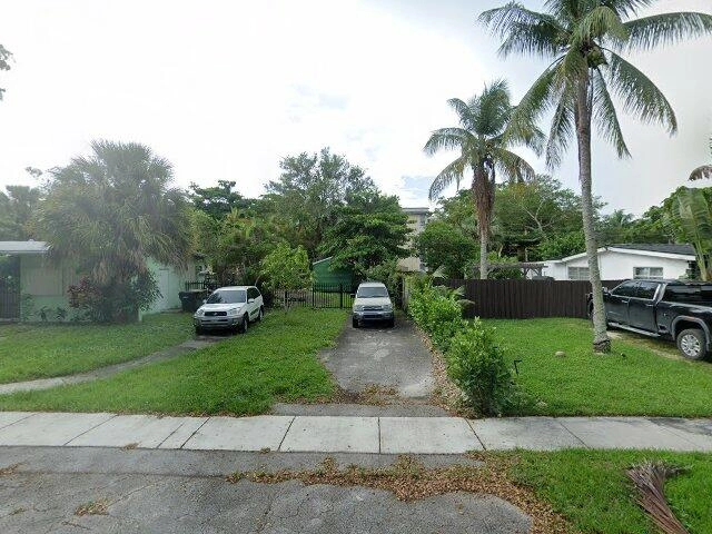 House image located at Miami, FL 33161