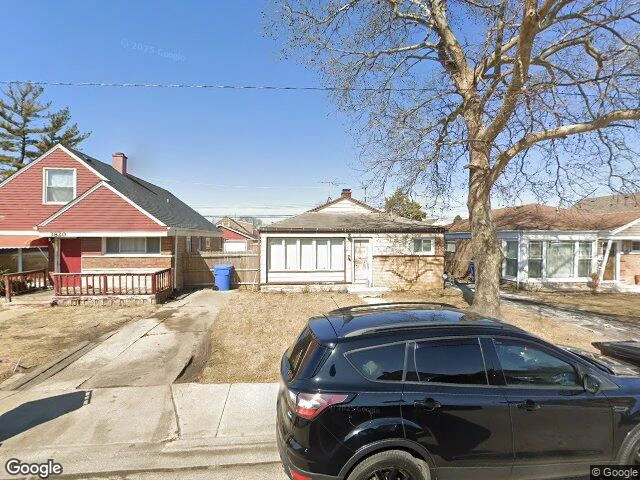 House image located at Chicago, IL 60652