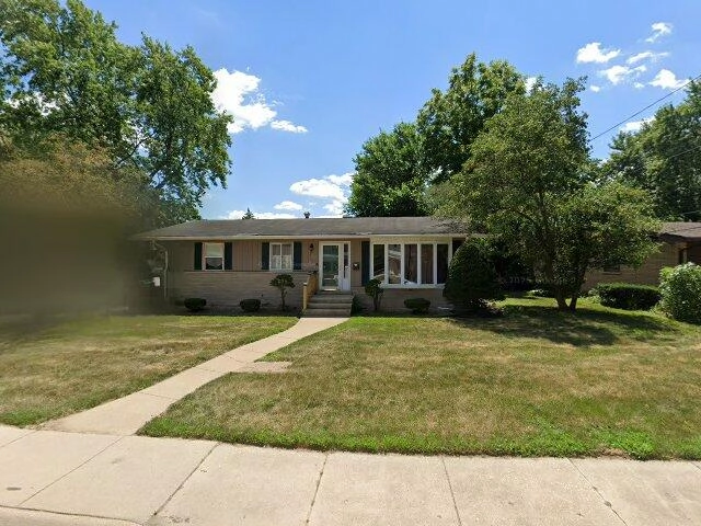 House image located at South Holland, IL 60473