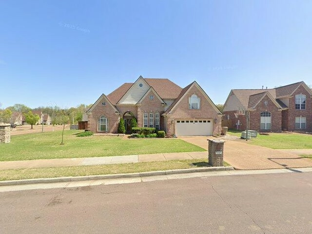 House image located at Memphis, TN 38125