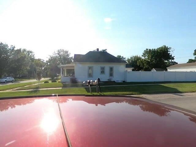 House image located at Anamosa, IA 52205