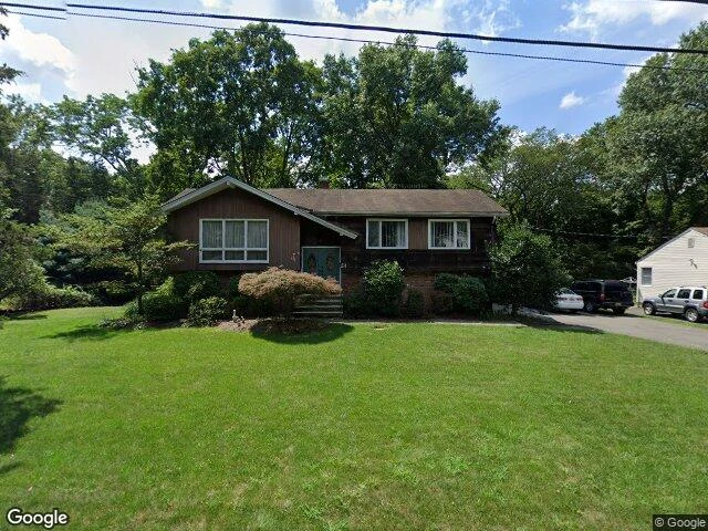 House image located at Oakland, NJ 07436