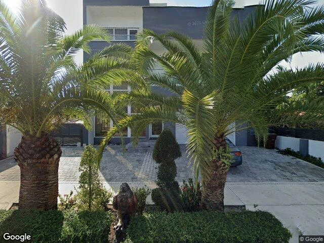 House image located at Hialeah, FL 33013