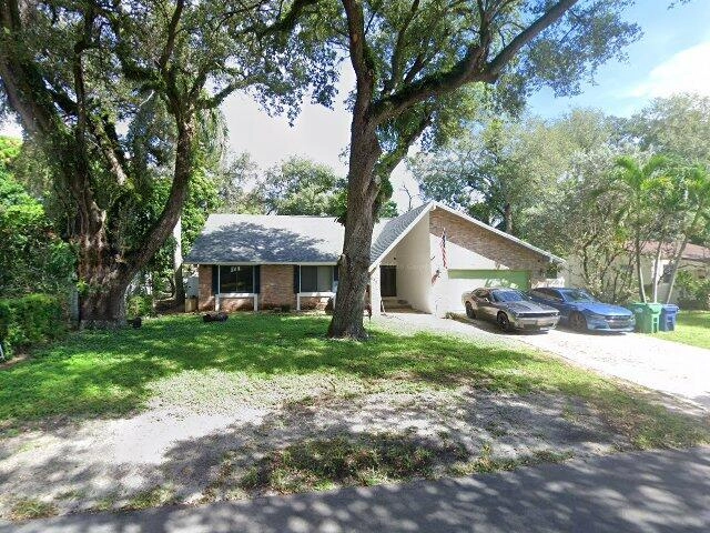 House image located at Miami, FL 33162