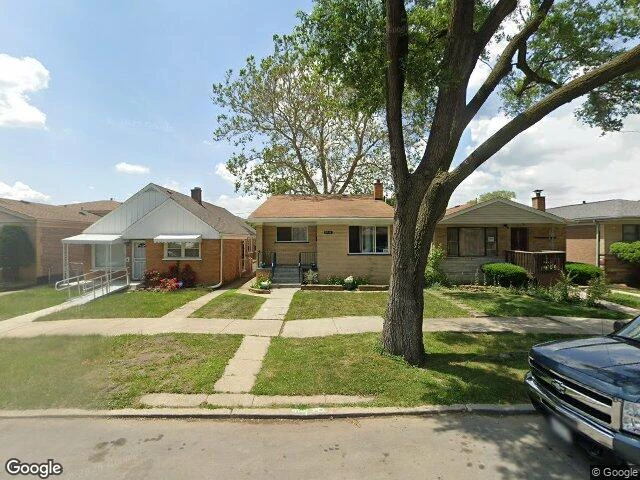 House image located at Chicago, IL 60628