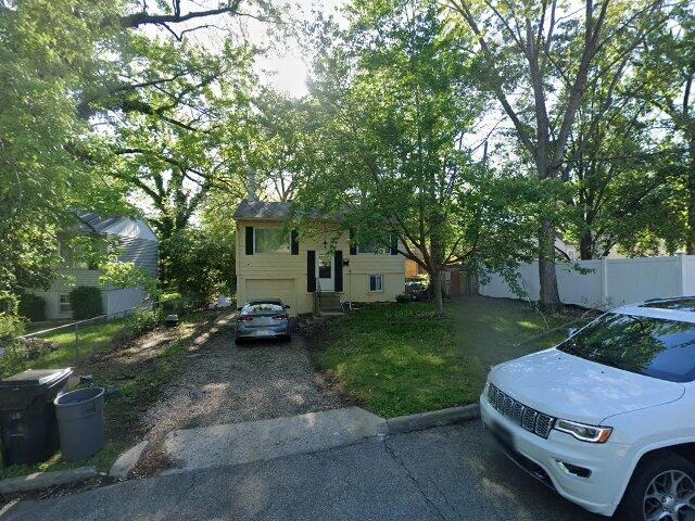 House image located at Topeka, KS 66606