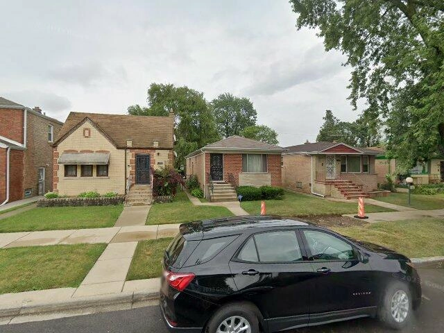 House image located at Chicago, IL 60628