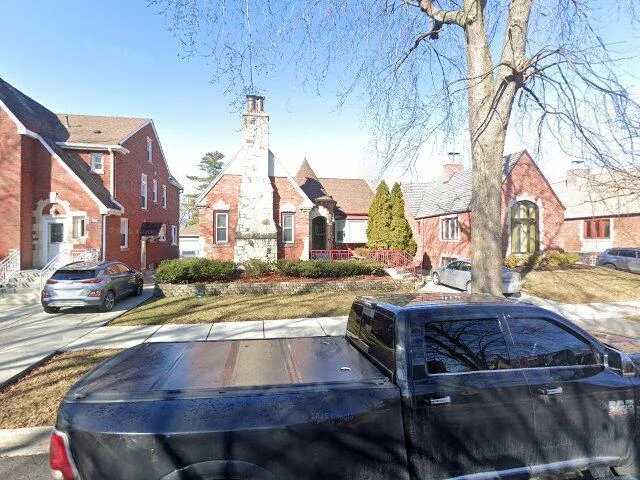 House image located at Chicago, IL 60643