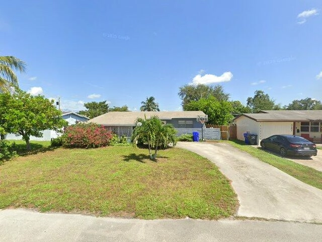 House image located at Hollywood, FL 33024