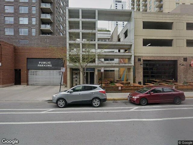 House image located at Chicago, IL 60610