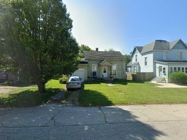 House image located at Hoopeston, IL 60942