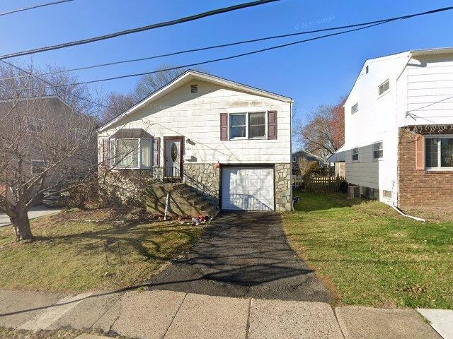 House image located at Abington, PA 19001