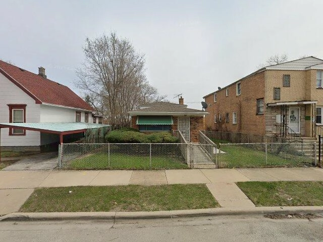 House image located at Chicago, IL 60643
