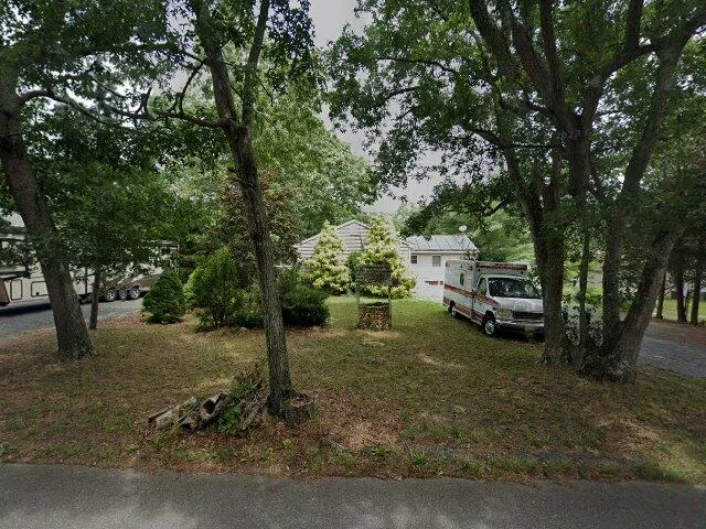 House image located at West Creek, NJ 08092