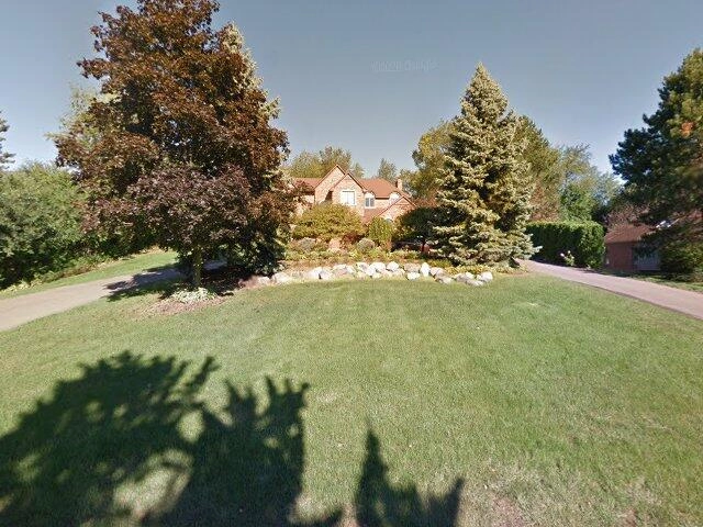 House image located at Bloomfield Hills, MI 48302