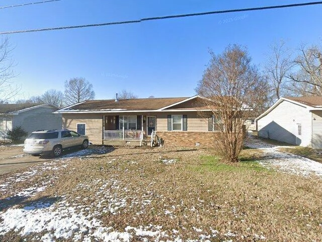 House image located at Sikeston, MO 63801