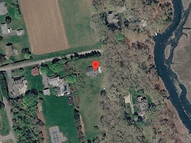 House image located at Cutchogue, NY 11935