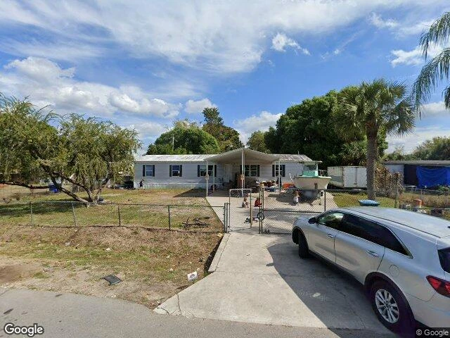 House image located at North Fort Myers, FL 33917